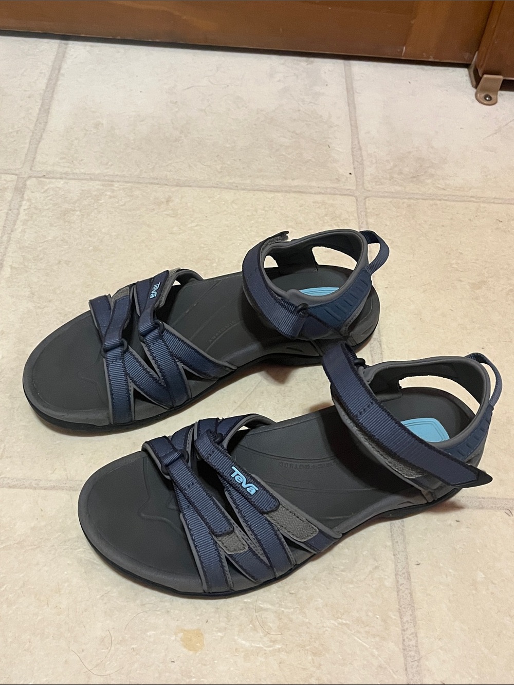 Women’s Teva Sandals 8.5